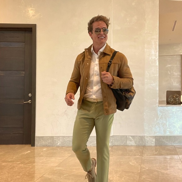 Meet your Posher, Jon - Picture 3 of 9